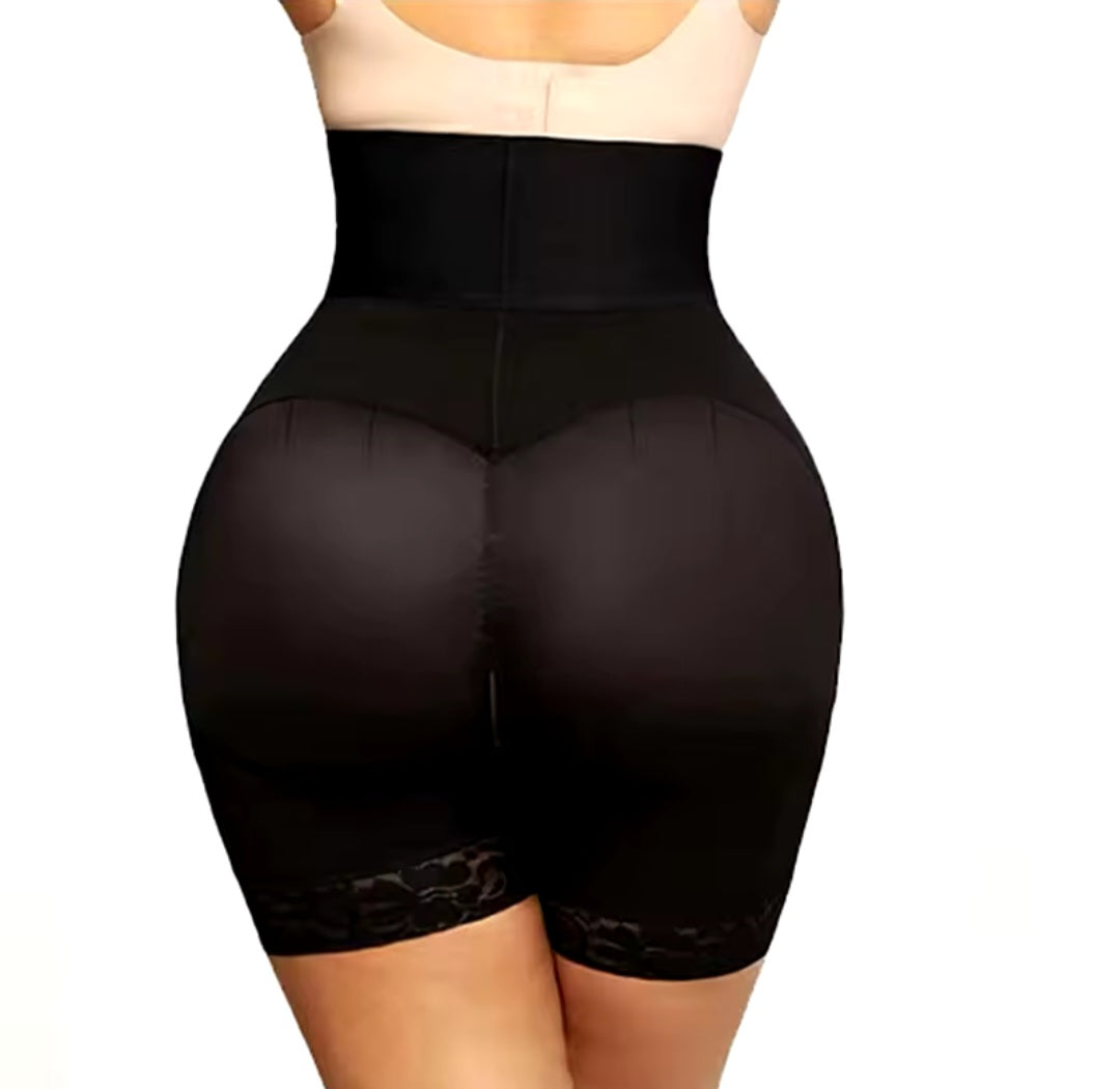 "Gaine amincissante taille haute avec crochets – gainant ventre plat et fesses galbées"